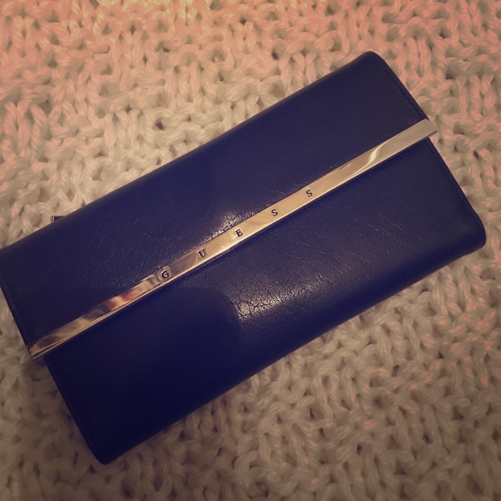 Guess wallet